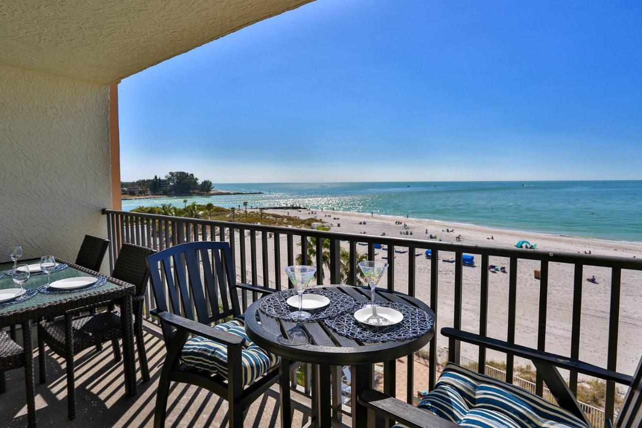 402 - Sandy Shores St. Pete Beach Exteriör bild