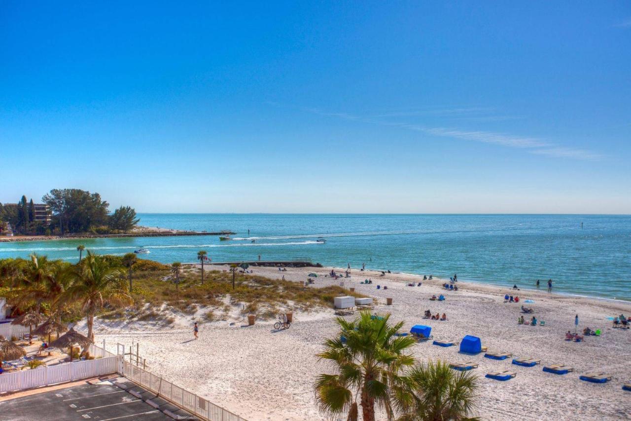 402 - Sandy Shores St. Pete Beach Exteriör bild