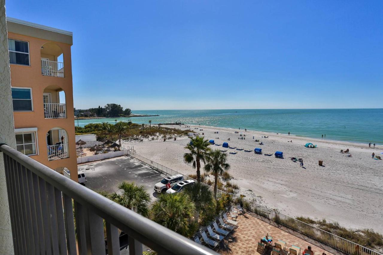 402 - Sandy Shores St. Pete Beach Exteriör bild
