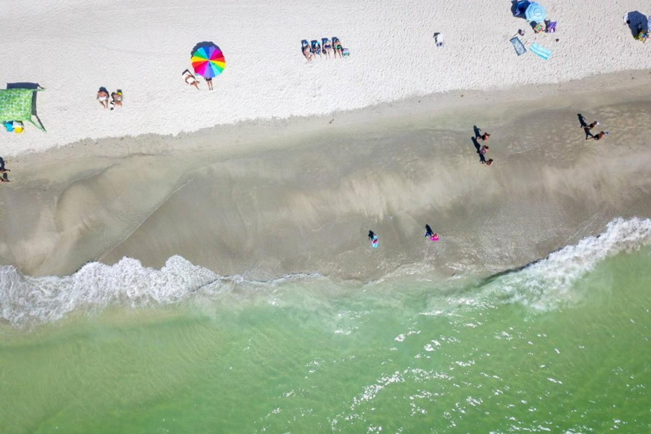 402 - Sandy Shores St. Pete Beach Exteriör bild